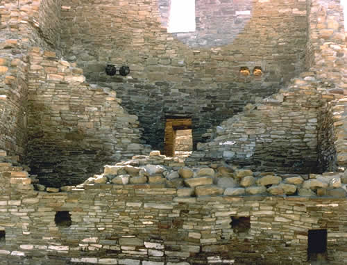 Many Walls, Pueblo Bonito